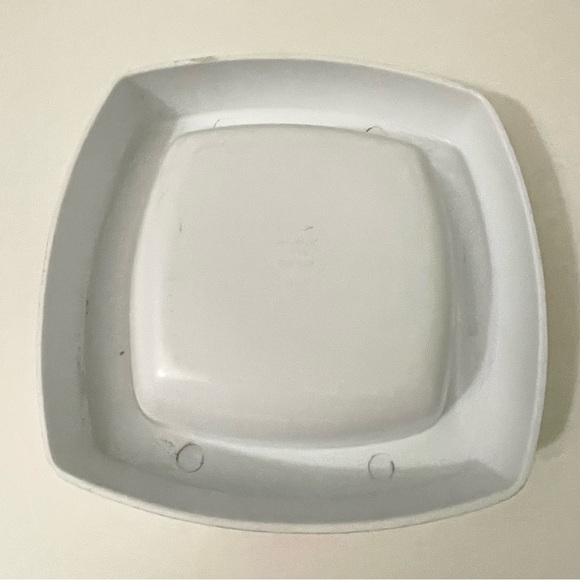 More Cigarette Brand Ashtray Barware - Picture 13 of 16